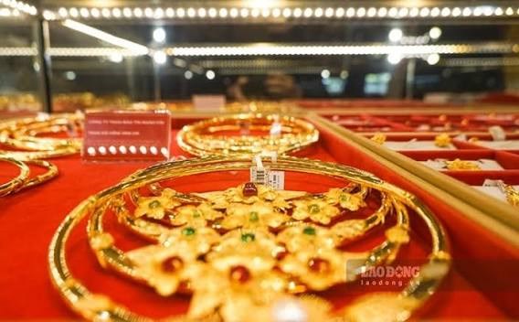 Giá vàng bất ngờ lao dốc vì tín hiệu đảo chiều