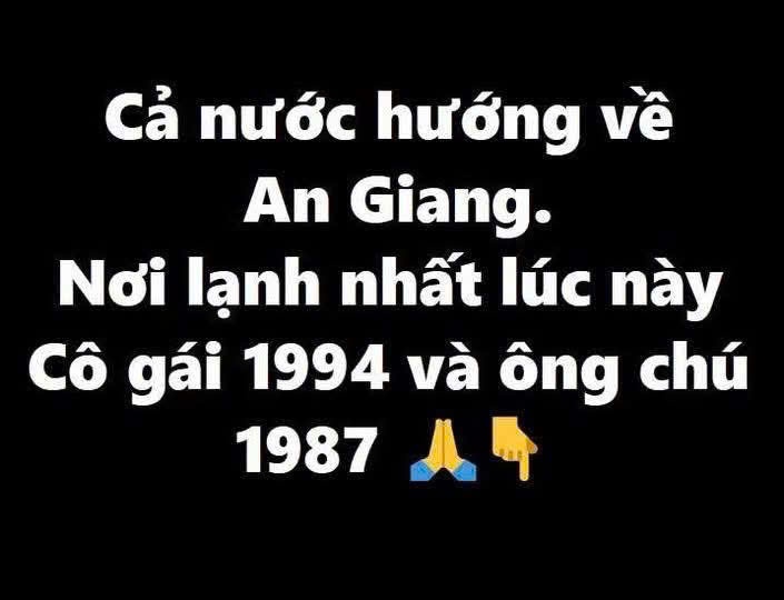 Mở bát đầu năm: Cặp đôi đỉnh nhất Vbiz bất ngờ thông báo cưới, showbiz rộn ràng như trẩy hội